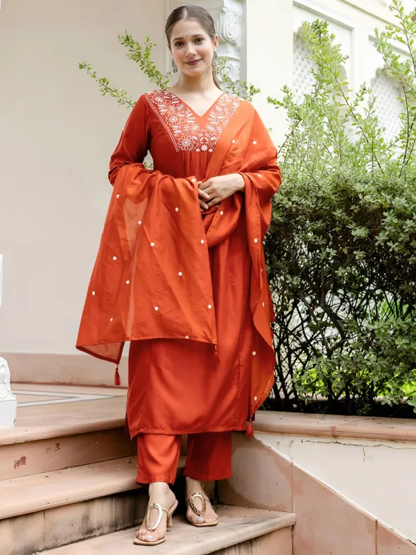 Orange_Viscose_Rayon_Kurti_With_Pant_And_Dupatta_Set_For_Women