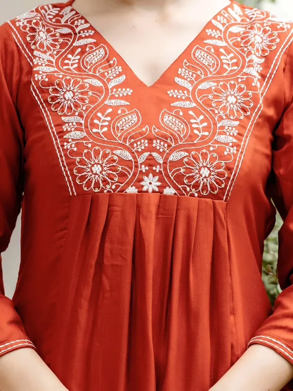 Orange_Viscose_Rayon_Kurti_With_Pant_And_Dupatta_Set_For_Women