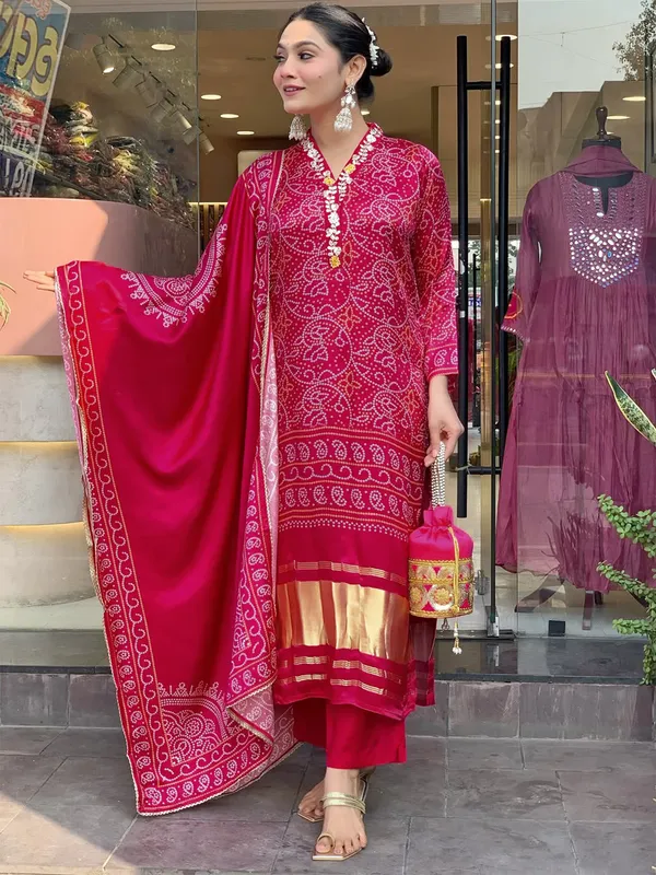 Red_Viscose_Silk_Kurti_With_Pant_And_Dupatta_Set_For_Women