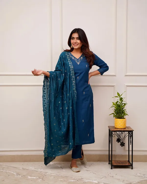 Blue_Viscose_Chanderi_Kurti_With_Pant_And_Dupatta_Set_For_Women