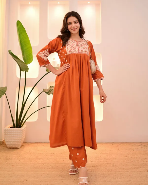 Orange_Viscose_Rayon_Kurti_With_Pant_Set_For_Women