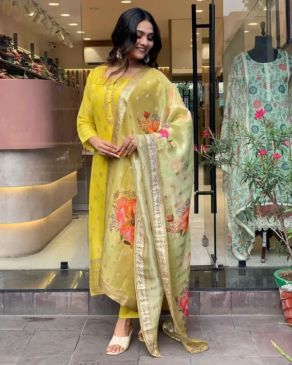 Yellow_Viscose_Organza_Jacquard_Kurti_With_Pant_And_Dupatta_Set_For_Women
