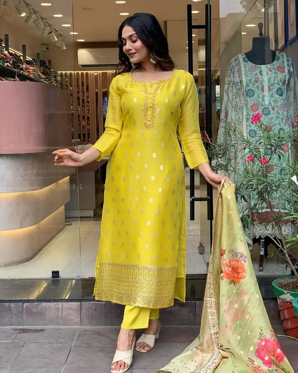 Yellow_Viscose_Organza_Jacquard_Kurti_With_Pant_And_Dupatta_Set_For_Women