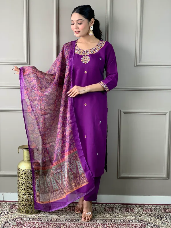 Blue_Rayon_Slub_Kurti_With_Pant_And_Dupatta_Set_For_Women