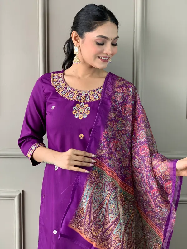 Blue_Rayon_Slub_Kurti_With_Pant_And_Dupatta_Set_For_Women