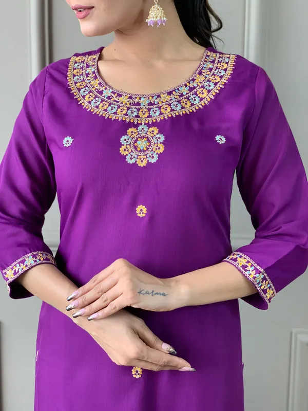 Blue_Rayon_Slub_Kurti_With_Pant_And_Dupatta_Set_For_Women