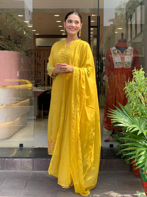 Ganga_Yellow_Chanderi_Silk_Kurti_With_Pant_And_Dupatta_Set_For_Women