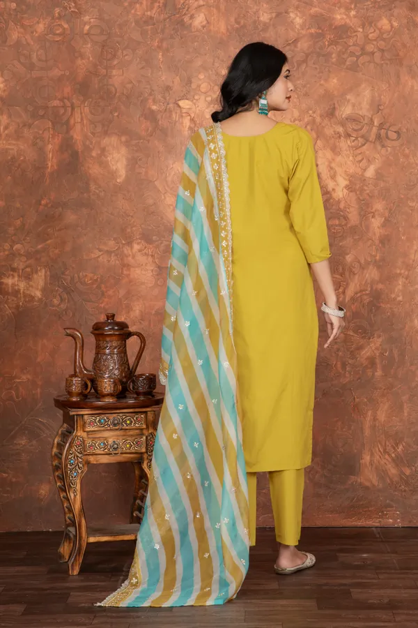 Yellow_Viscose_Reyon_Kurti_With_Pant_And_Dupatta_Set_For_Women