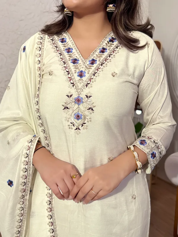 White_Vichitra_Silk_Kurti_With_Pant_And_Dupatta_Set_For_Women