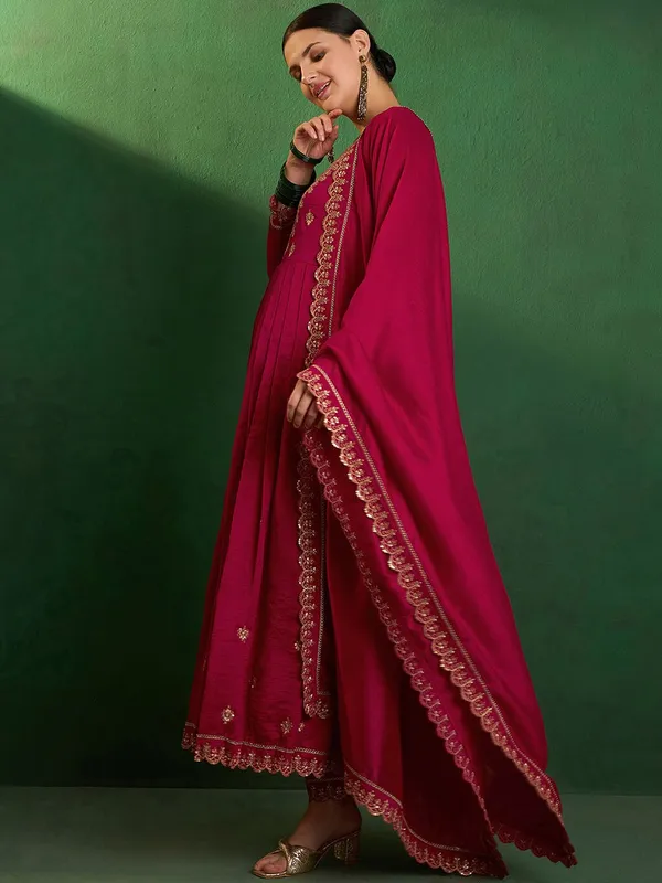 Red_Vichitra_Kurti_With_Pant_And_Dupatta_Set_For_Women