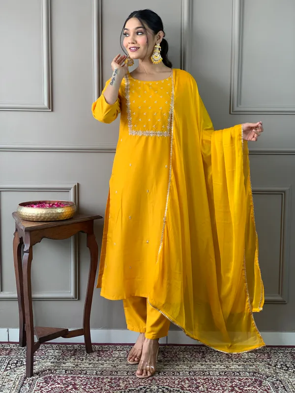 Yellow_Rayon_Slub_Kurti_With_Pant_And_Dupatta_Set_For_Women