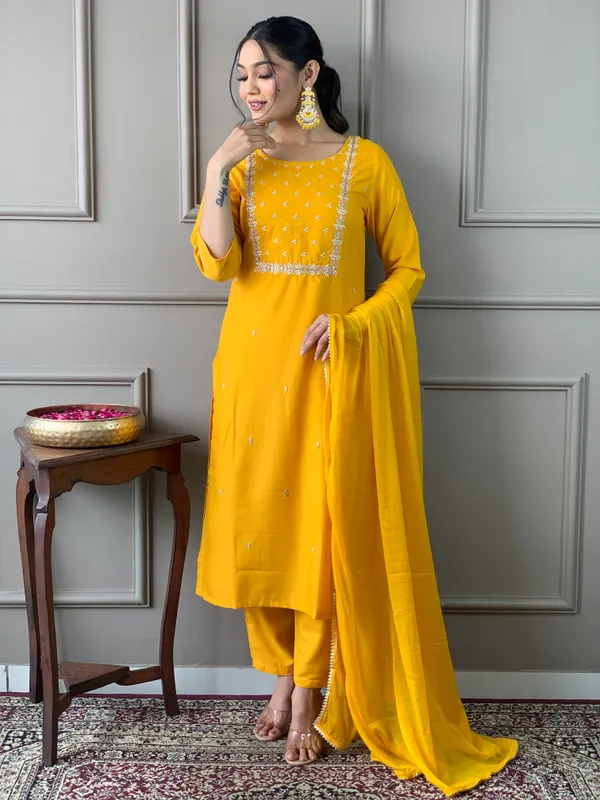 Yellow_Rayon_Slub_Kurti_With_Pant_And_Dupatta_Set_For_Women