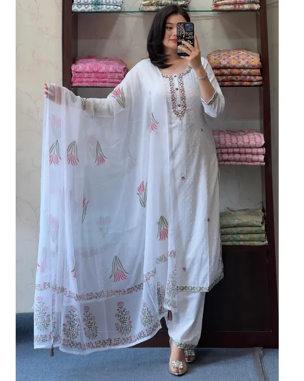 White_Georgette_Butti_Kurti_With_Pant_And_Dupatta_Set_For_Women