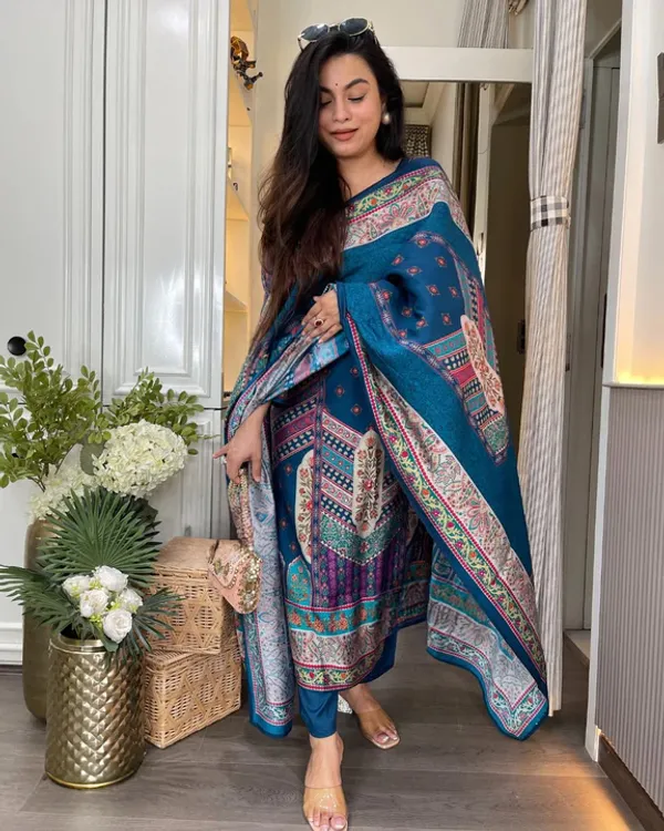 Blue_Rayon_Kurti_With_Pant_And_Dupatta_Set_For_Women