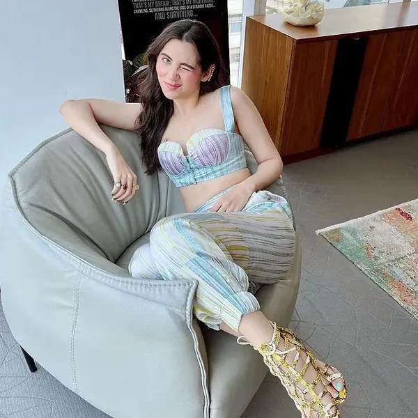 Motion_Through_Colour_Blocked_Coord_Set