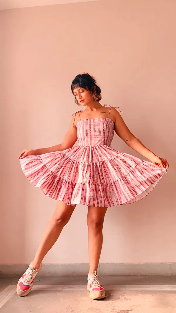 Motion_Through_Dirty_Pink_Dress