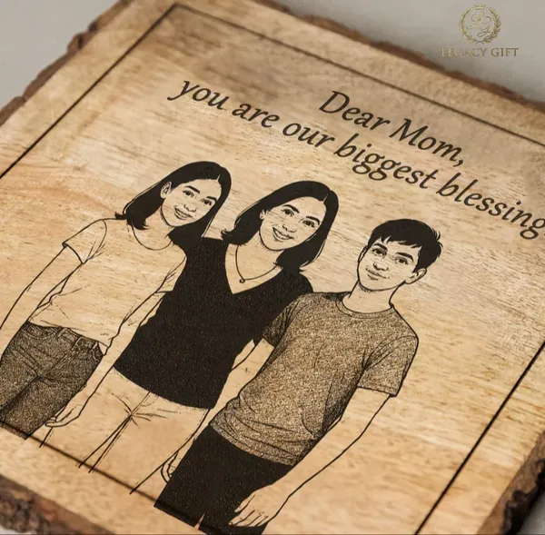 Personalized_Wooden_Photo_Plaque_Custom_Family_Portrait_Gift_For_Mom