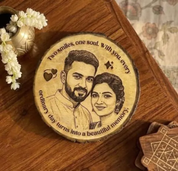 Personalized_Wooden_Photo_Plaque_With_Stand