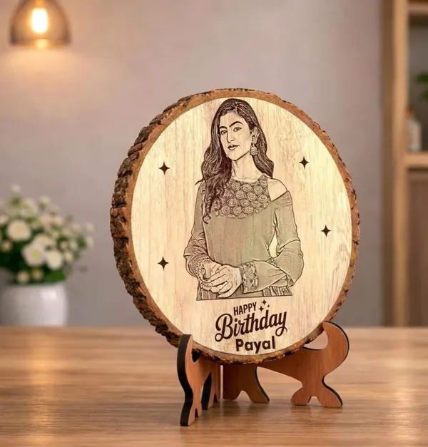 Personalized_Wooden_Photo_Stand_With_Custom_Engraving_Birthday_Gift