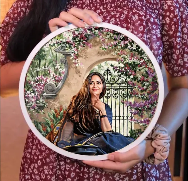 Customized_Portrait_Plate_With_Floral_Garden_Design