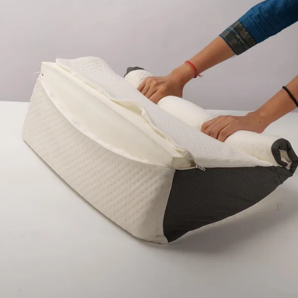 White_Polyester_Fabric_Pillow_Cover_For_Adults