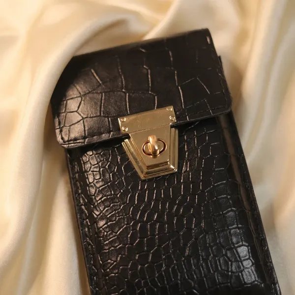Elegant_Black_Croc-Textured_Mini_Crossbody_Bag_With_Gold_Hardware._Buy_1_Get_1_Free_Colour_May_Be_Varey