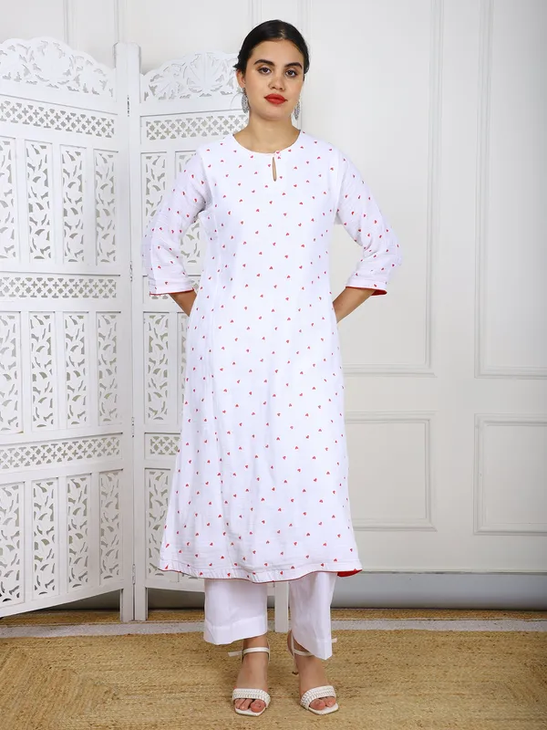 White_2_Piece_Premium_Jute_Stitched_With_Heart_Print_Set_For_Women