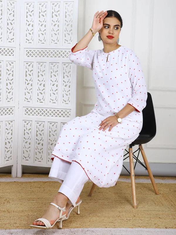 White_2_Piece_Premium_Jute_Stitched_With_Heart_Print_Set_For_Women