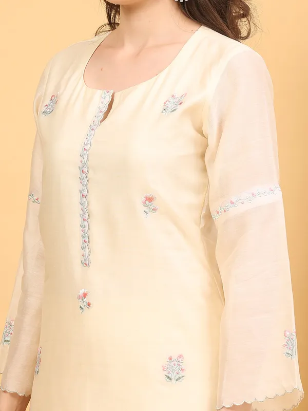 White_Chanderi_Silk_Stitched_Suit_Elegant_Traditional_Ethnic_Wear_For_Women