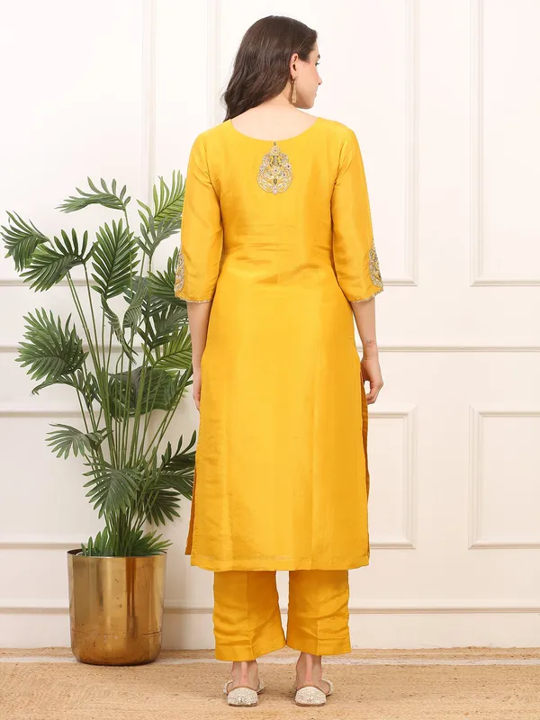 Yellow_Elegant_Festive_Ethnic_Ensemble_3_Piece_Shimmer_Silk_Stitched_Suit_For_Women