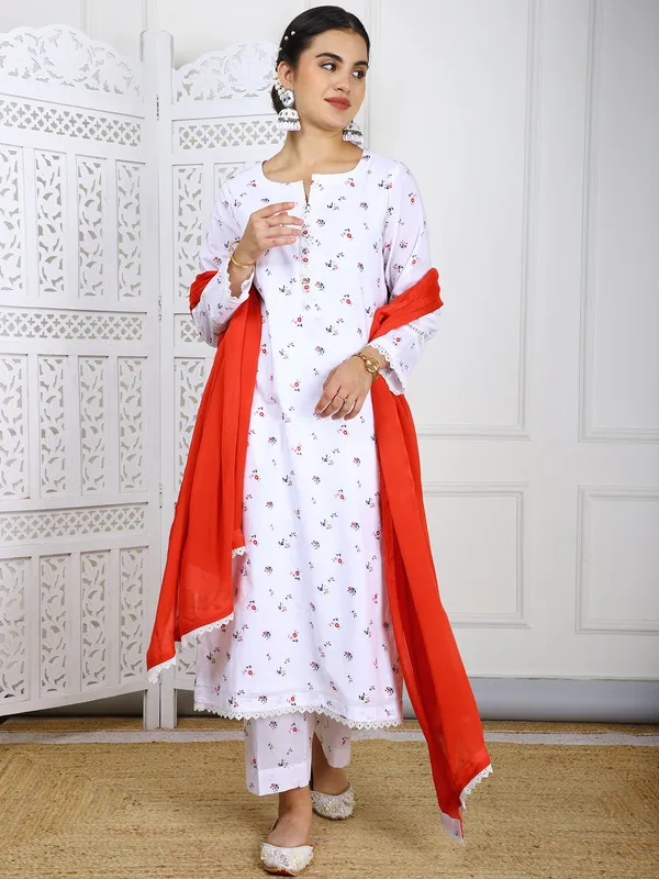 White_3_Piece_Floral_Lawn_Cotton_Suit_With_Chinon_Dupatta_For_Women