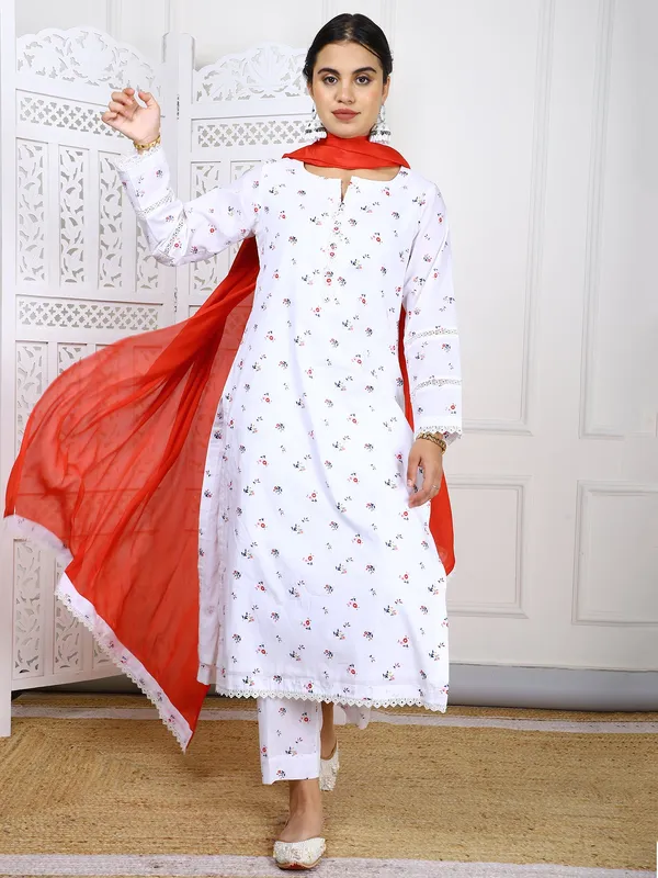 White_3_Piece_Floral_Lawn_Cotton_Suit_With_Chinon_Dupatta_For_Women