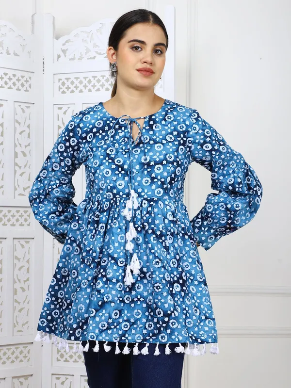 Multicolor_Traditional_Ethnic_Wear_With_Tassel_Lace_Trim_Bandhej_Print_Cotton_Tunic_For_Women