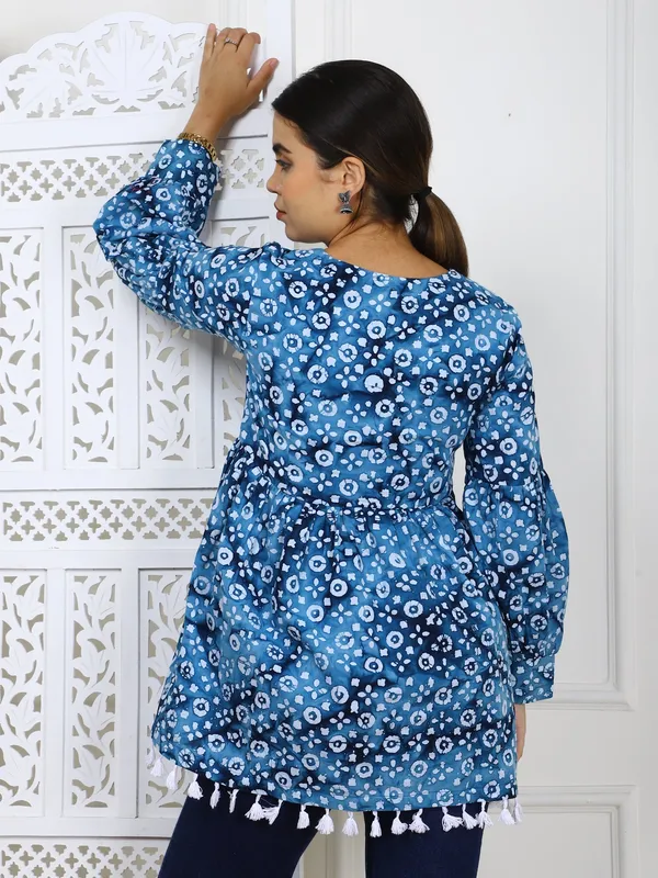 Multicolor_Traditional_Ethnic_Wear_With_Tassel_Lace_Trim_Bandhej_Print_Cotton_Tunic_For_Women