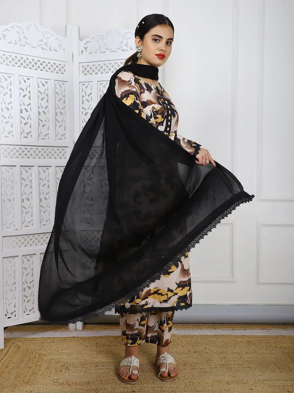 Multicolor_Cotton_Suit_With_Digital_Print_For_Women