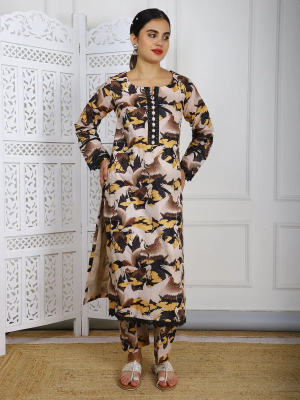 Multicolor_Cotton_Suit_With_Digital_Print_For_Women