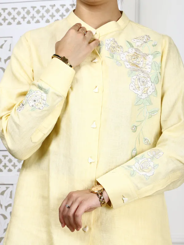 Yellow_Linen_Co_Ord_Set_Natural_Embroidered_Traditional_Outfit_For_Women