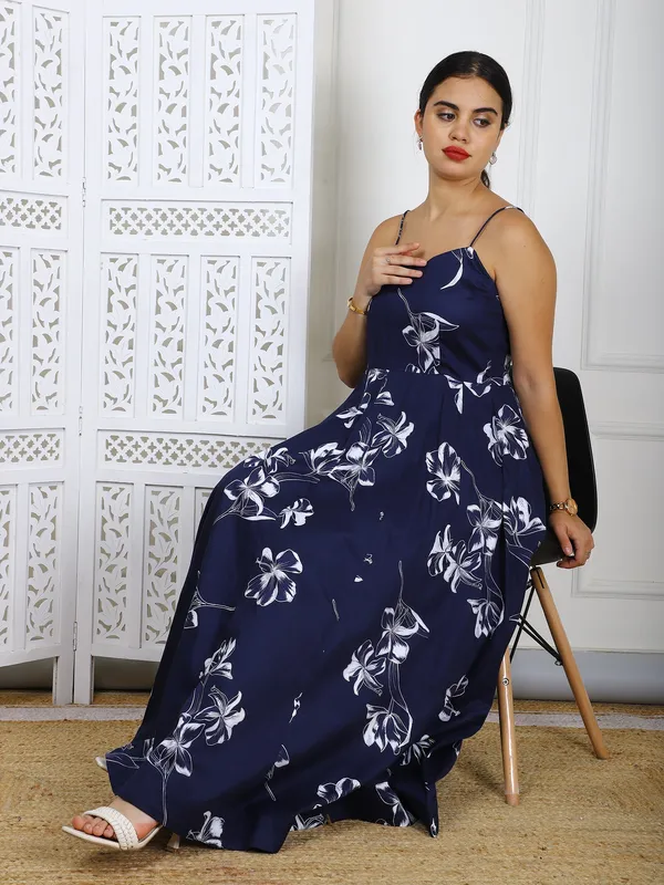 Blue_Elegant_Casual_Wear_With_Panel_Detailing_Floral_Cotton_Maxi_Dress_For_Women