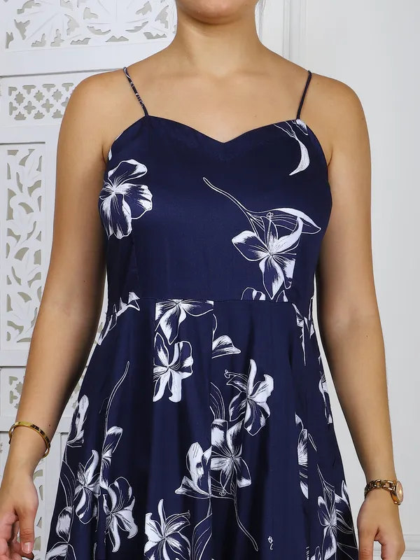 Blue_Elegant_Casual_Wear_With_Panel_Detailing_Floral_Cotton_Maxi_Dress_For_Women