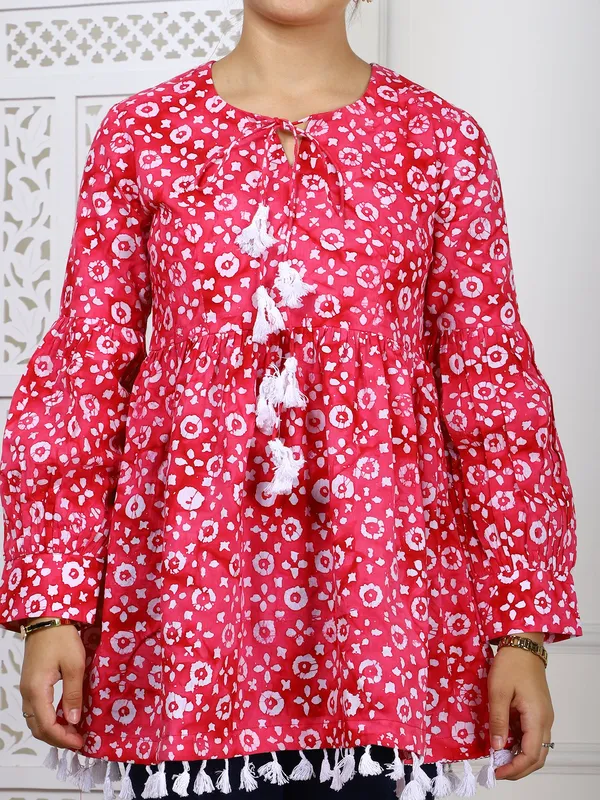 Red_Bandhej_Print_Cotton_Tunic_Ethnic_Casual_Wear_With_Tassel_Lace_Trim_For_Women