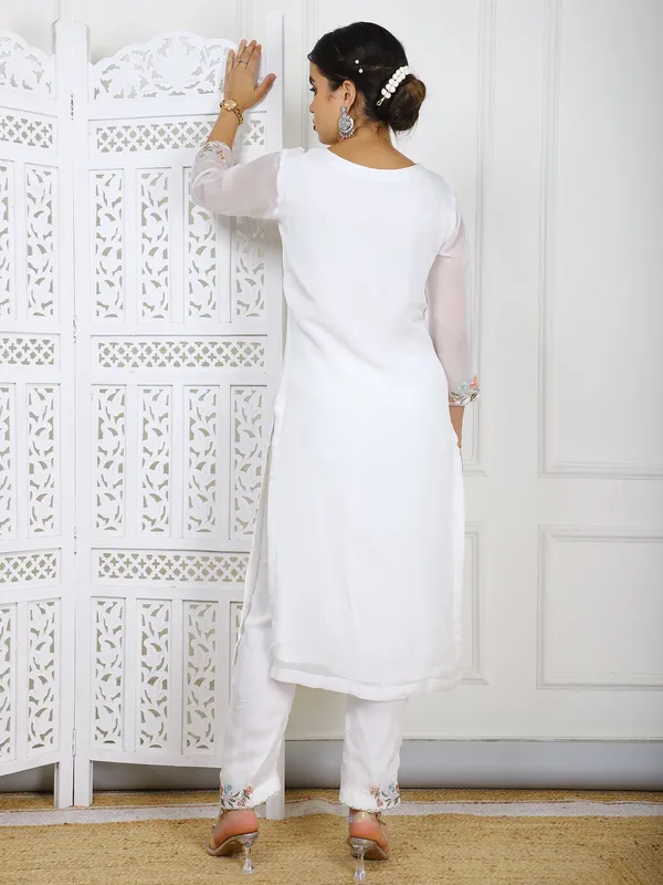 White_Premium_Organza_Stitched_Suit_For_Women