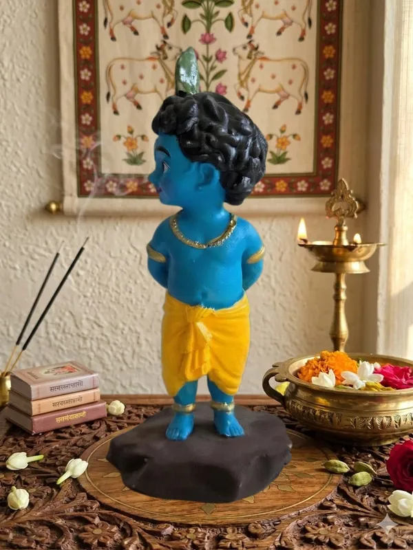 Shree_Krishna_Idol_for_Car_Dashboard,_Office_Desk_&_Home_Decor_|_Blue_Krishna_Figurine_with_Mor_Pankh_|_Mini_Spiritual_Gift_Murti