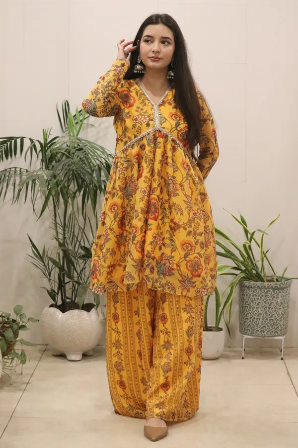 Yellow_Designer_Printed_Kurti_Pant_Set_For_Women