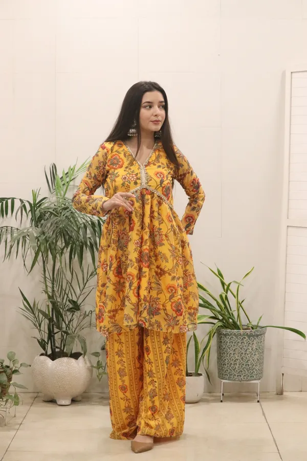 Yellow_Designer_Printed_Kurti_Pant_Set_For_Women