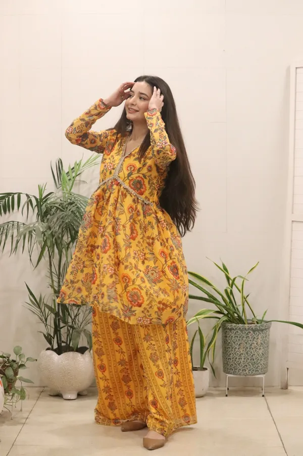 Yellow_Designer_Printed_Kurti_Pant_Set_For_Women
