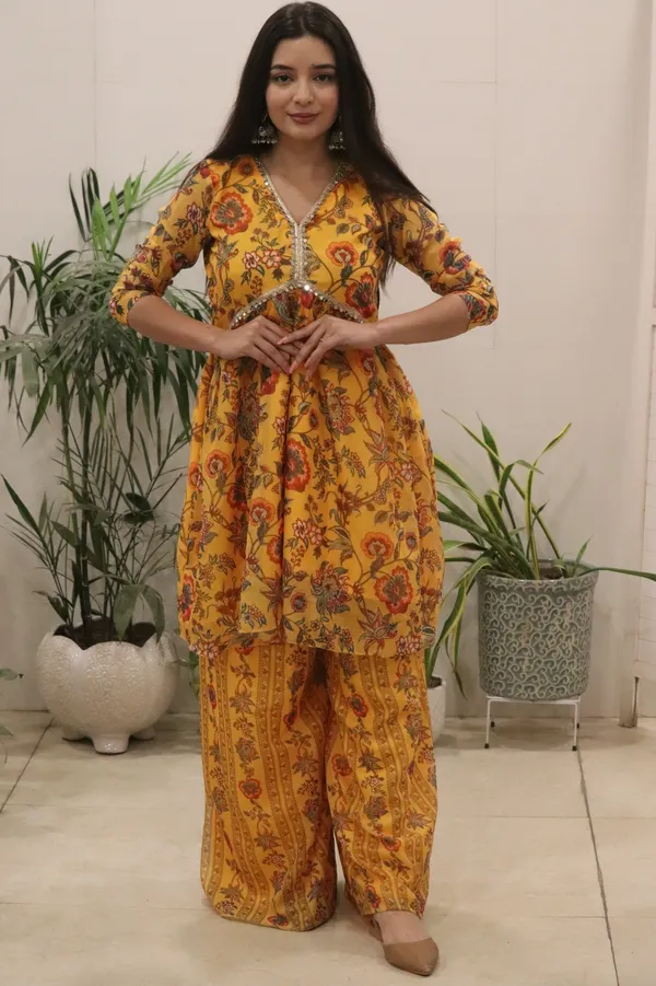 Yellow_Designer_Printed_Kurti_Pant_Set_For_Women