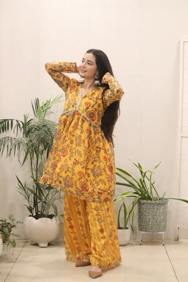 Yellow_Designer_Printed_Kurti_Pant_Set_For_Women