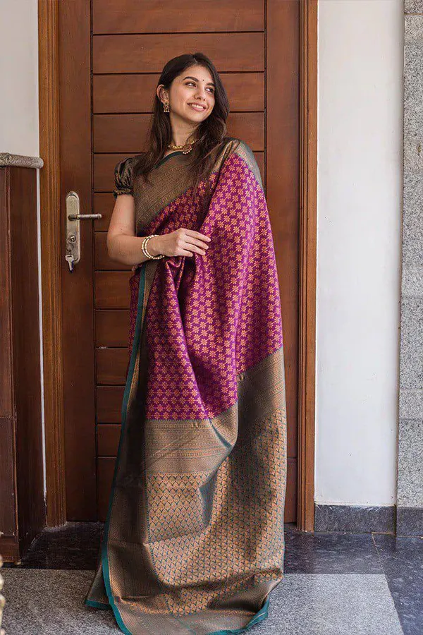 Multicolor_Beautiful_Rich_Pallu_And_Jacquard_Work_Saree