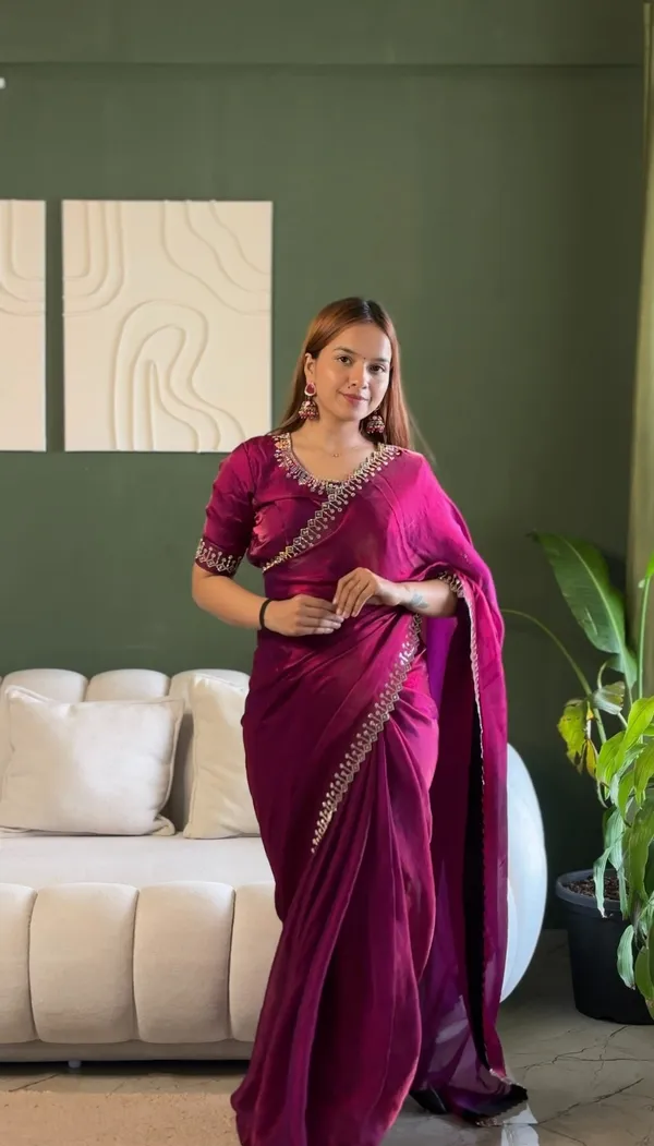 Magenta_Space_Silk_Saree_For_Women_And_Girls