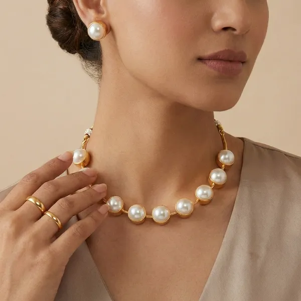 White_pearl__And_Gold_Plated_Brass_Jewelry_Set_For_Women_with_earrings